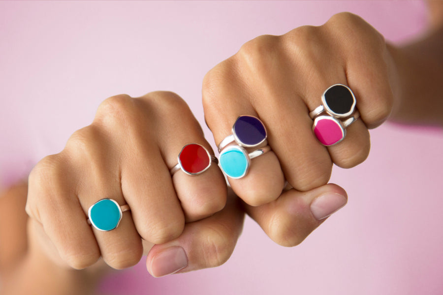 Anello Colors con smalto color fucsia
