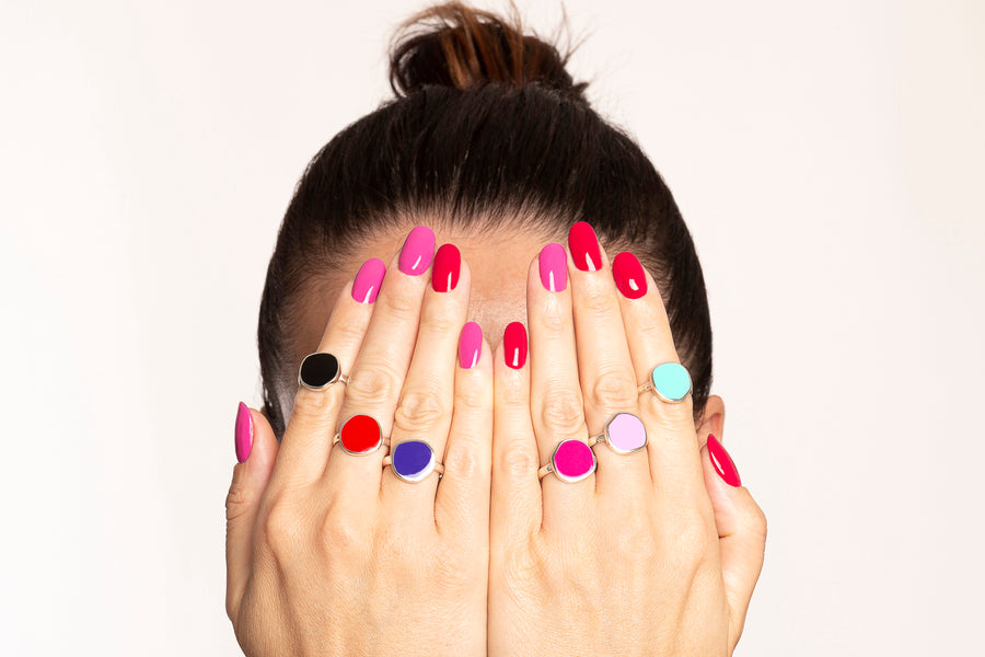 Anello Colors con smalto color fucsia